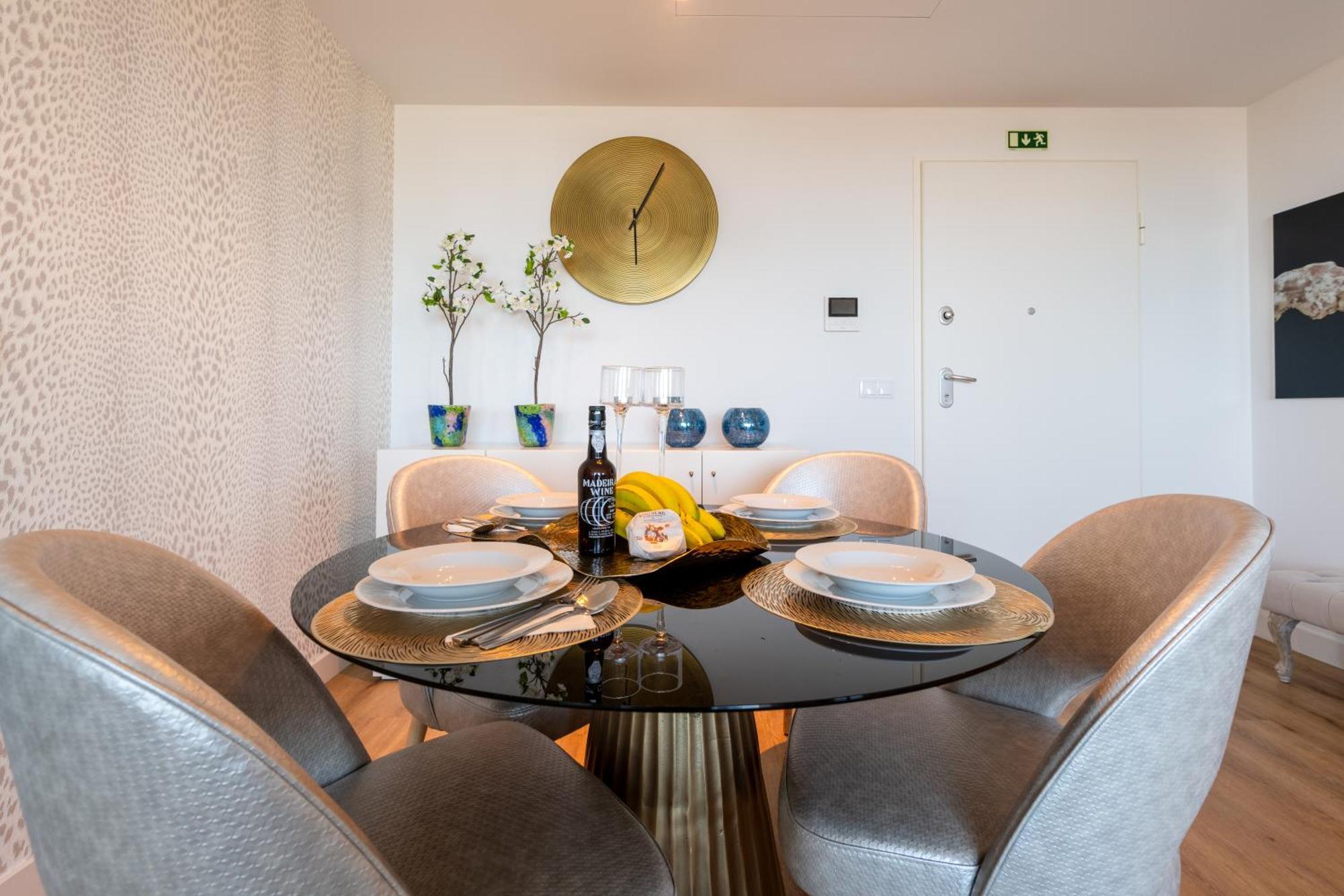 The King Apartment 푼샬 외부 사진