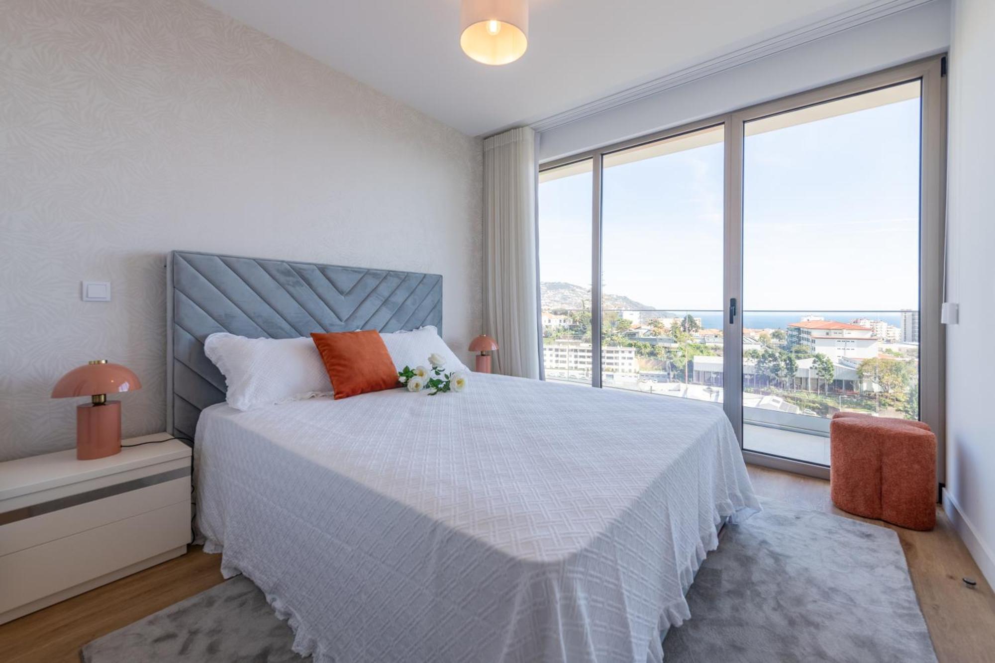 The King Apartment 푼샬 외부 사진